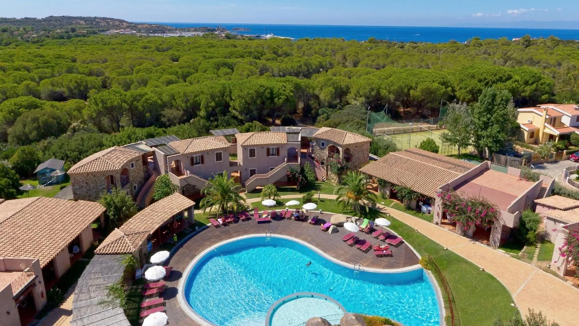 Apartment In Residence With Swimming Pool Villasimius