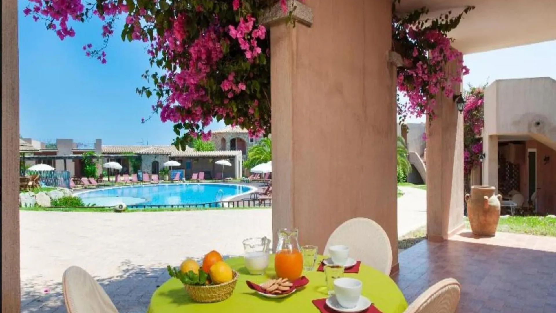 Apartment In Residence With Swimming Pool Villasimius Italien